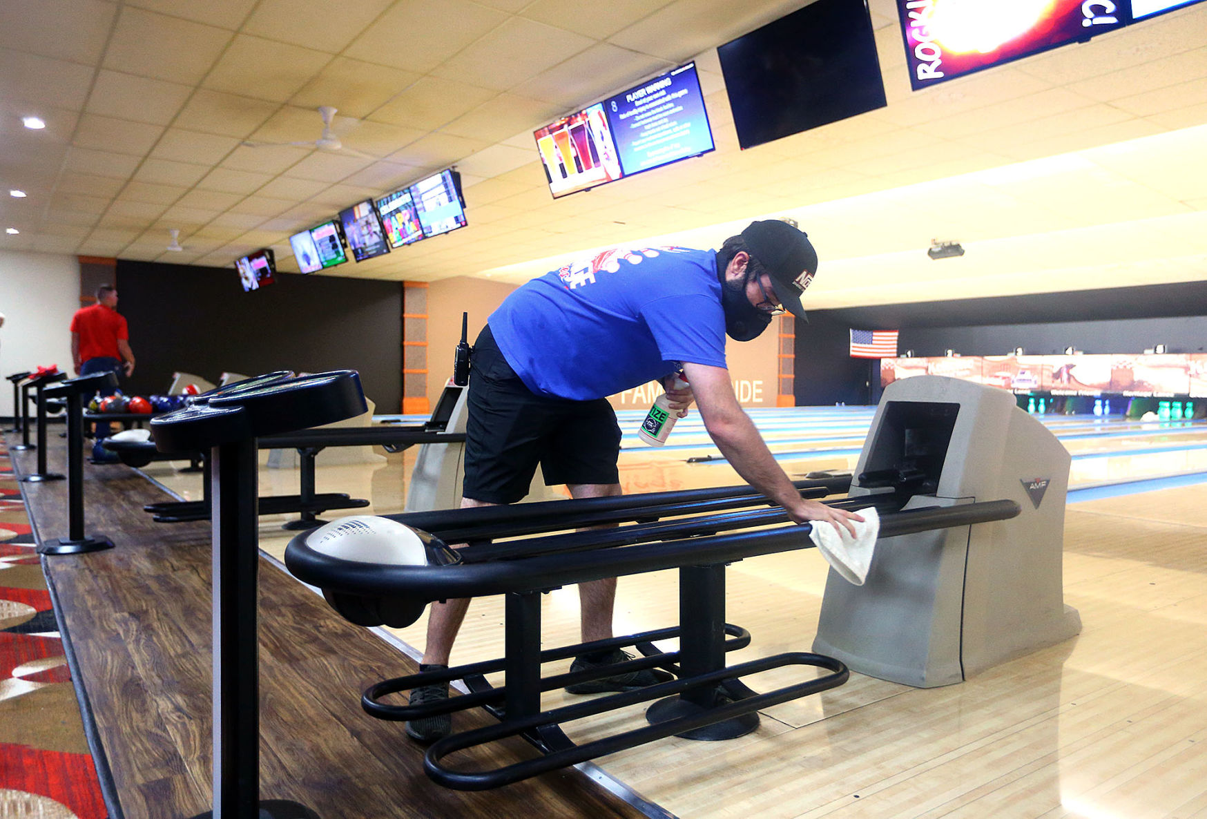 Heritage Lanes 02.jpg